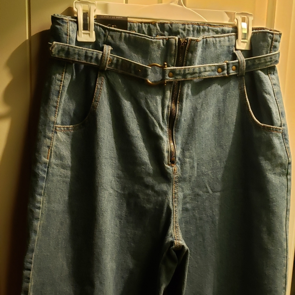 High waisted jeans
